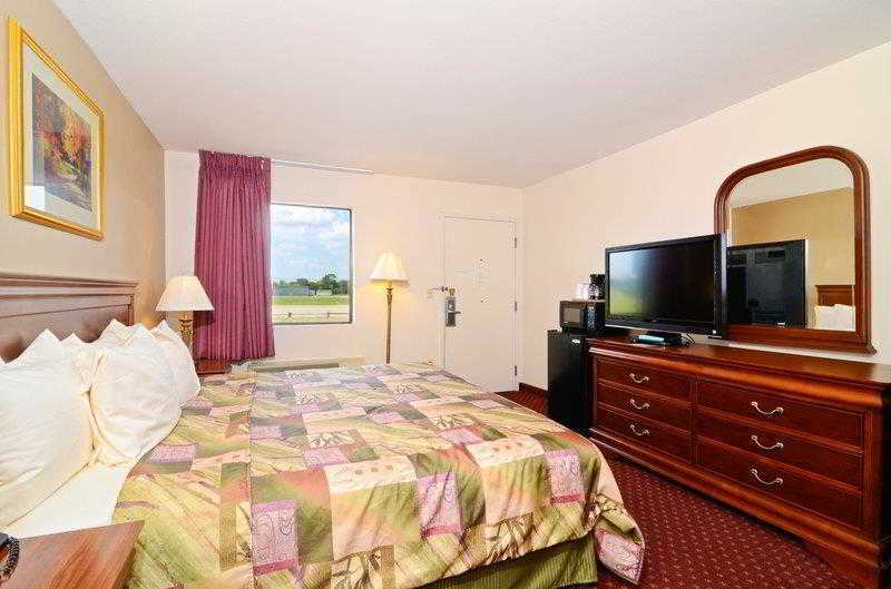 Super 8 By Wyndham Mcgehee Otel Oda fotoğraf