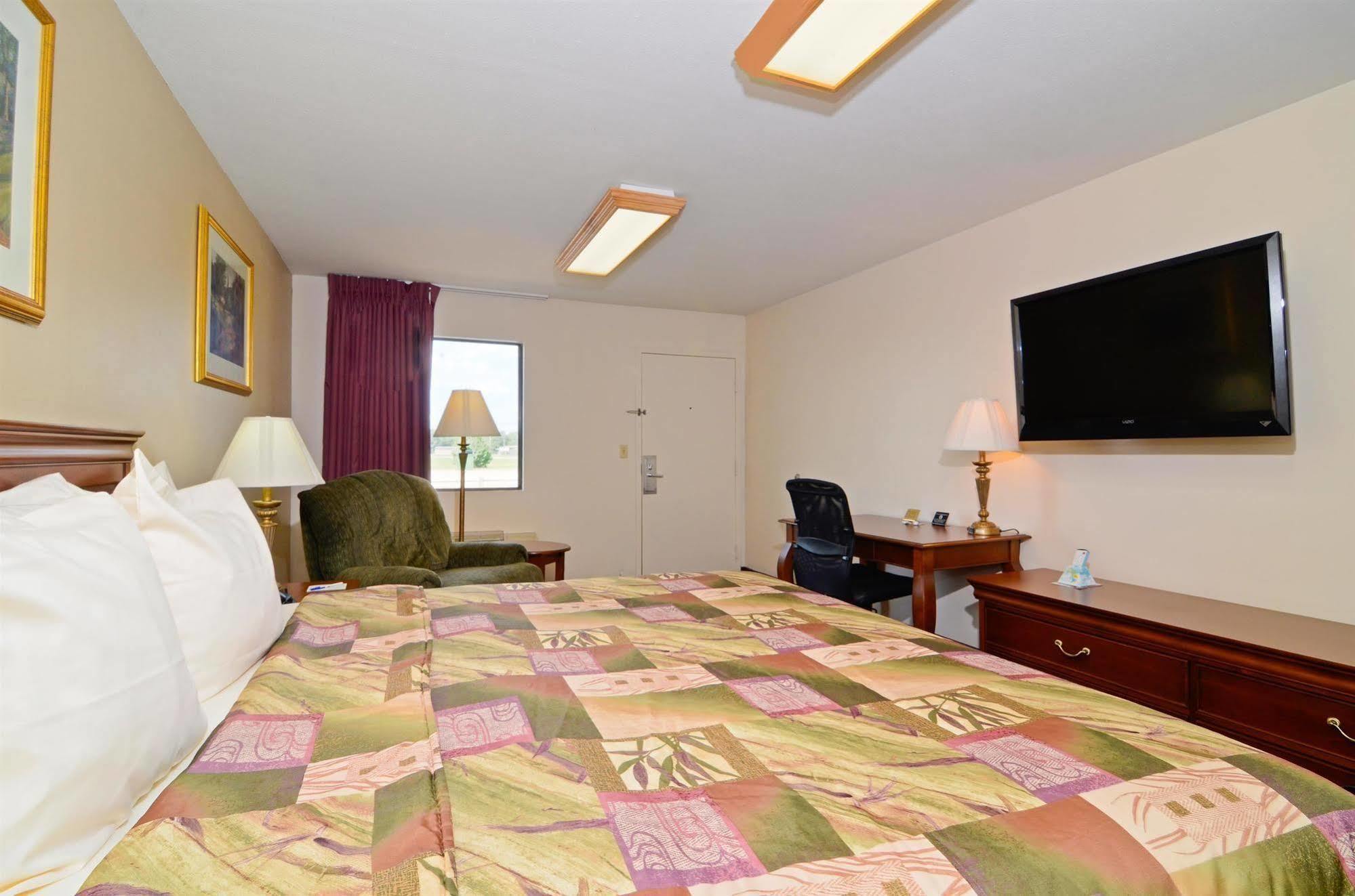 Super 8 By Wyndham Mcgehee Otel Oda fotoğraf