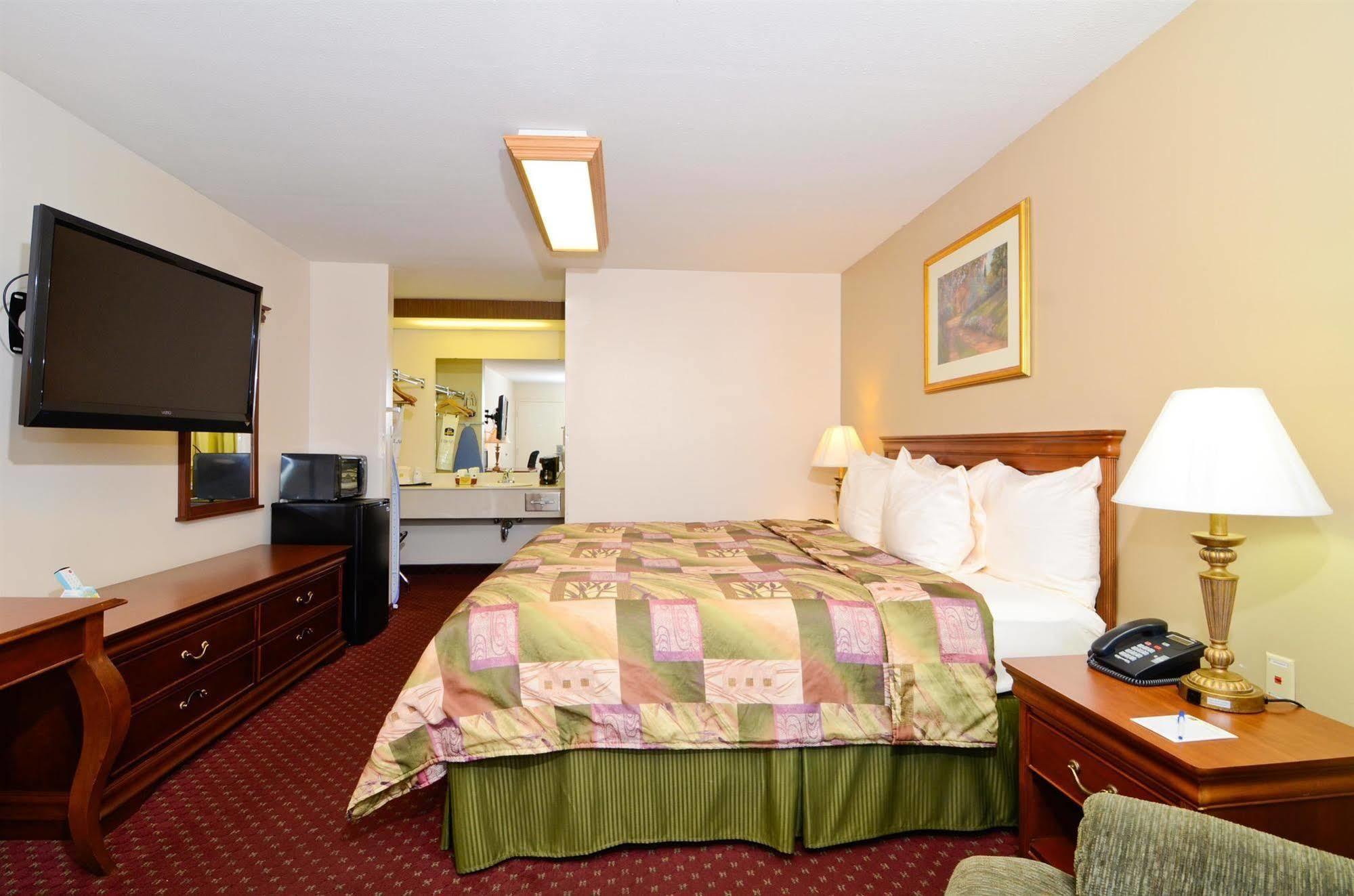 Super 8 By Wyndham Mcgehee Otel Oda fotoğraf